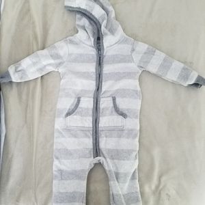 ✦SOLD✦ Carter's fleece hooded 1 piece